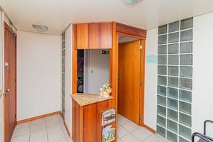 Image 5 - 918516