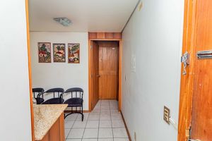 Image 7 - 918516