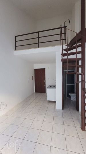 Image 3 - 918528