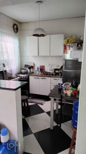 Image 1 - 918532