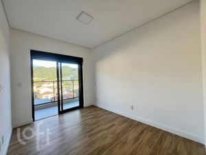 Image 33 - 918538