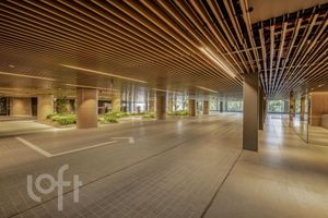 Image 1 - 918541
