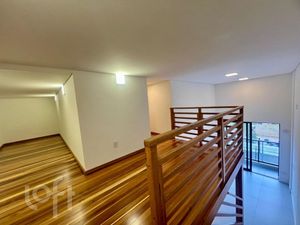 Image 38 - 918550