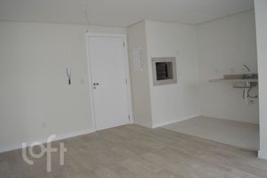 Image 6 - 918553