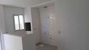 Image 15 - 918555