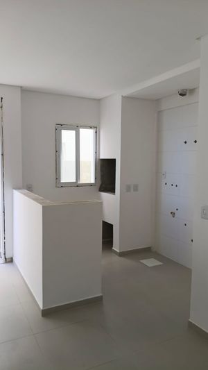 Image 18 - 918555