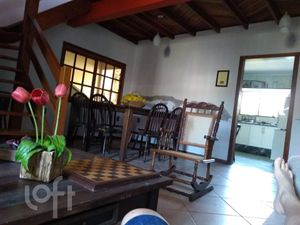 Image 11 - 918556