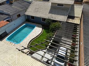 Image 4 - 918556
