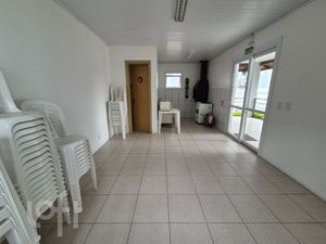 Image 11 - 918574
