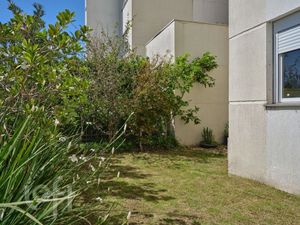Image 21 - 918581