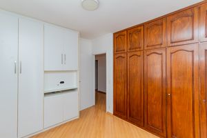 Image 22 - 918583