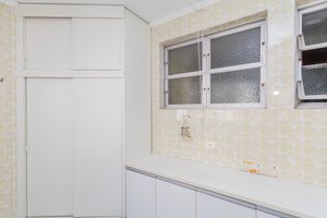 Image 32 - 918583