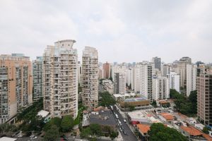 Image 30 - 918590