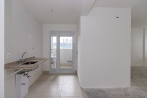 Image 1 - 918603