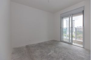 Image 21 - 918603