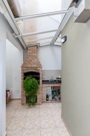 Image 30 - 918604