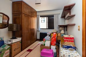 Image 24 - 918605