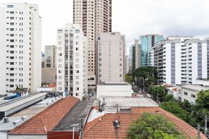 Image 25 - 918606