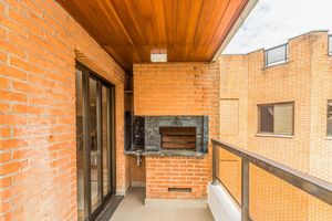 Image 22 - 918607