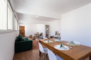 Image 19 - 918608