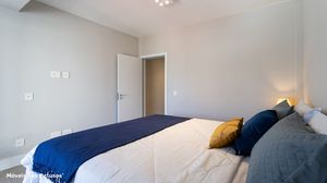 Image 19 - 918611