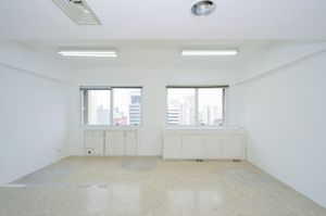 Image 12 - 918613