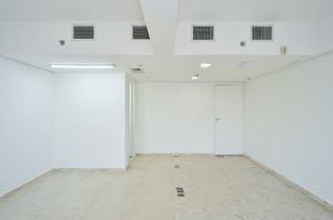Image 11 - 918614