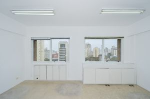 Image 19 - 918614