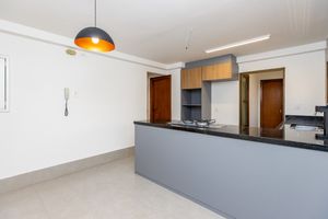 Image 15 - 918618