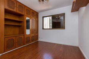 Image 31 - 918618
