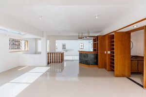 Image 39 - 918618