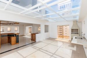 Image 43 - 918618