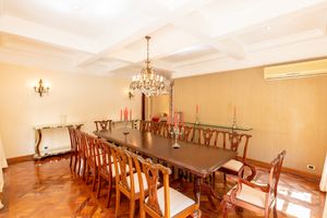 Image 10 - 918622