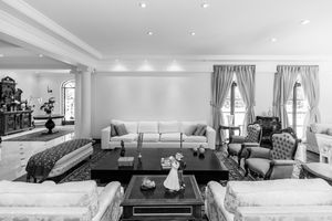 Image 11 - 918622