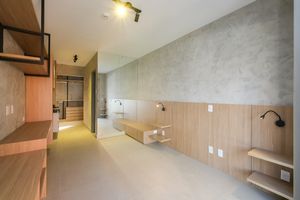 Image 5 - 918623