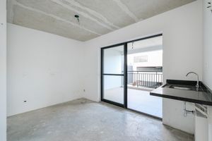 Image 1 - 918624