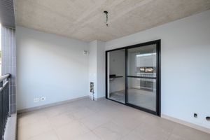 Image 7 - 918624