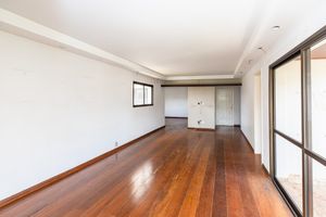 Image 4 - 918628