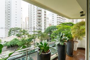 Image 10 - 918632
