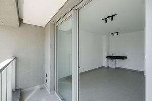 Image 17 - 918638