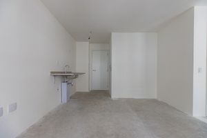 Image 7 - 918641