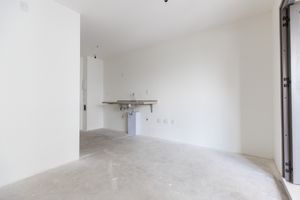 Image 5 - 918642