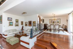 Image 17 - 918643