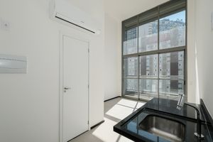 Image 14 - 918650