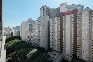 Image 24 - 918650