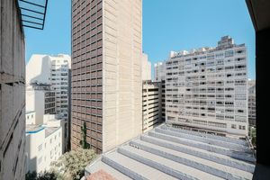 Image 6 - 918652