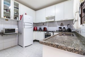 Image 13 - 918654
