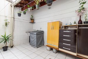 Image 17 - 918654