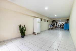 Image 31 - 918654