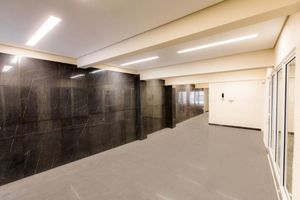 Image 16 - 918658